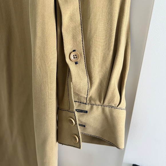 BCBGmaxazria Shirtdress Size M khaki green w/navy top stitch - Picture 5 of 6